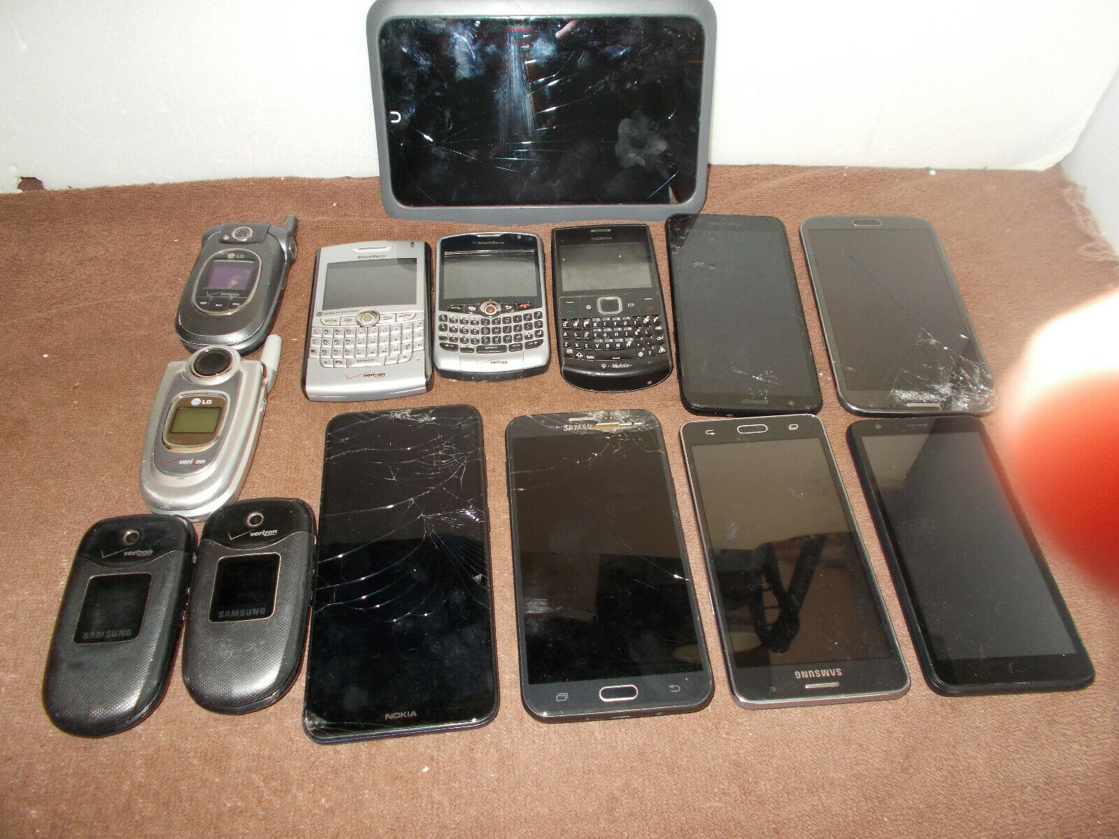 Lot Of 13 Cell Phones & Nook Tablet For Parts Or Repair Only Samsung Nolia &more