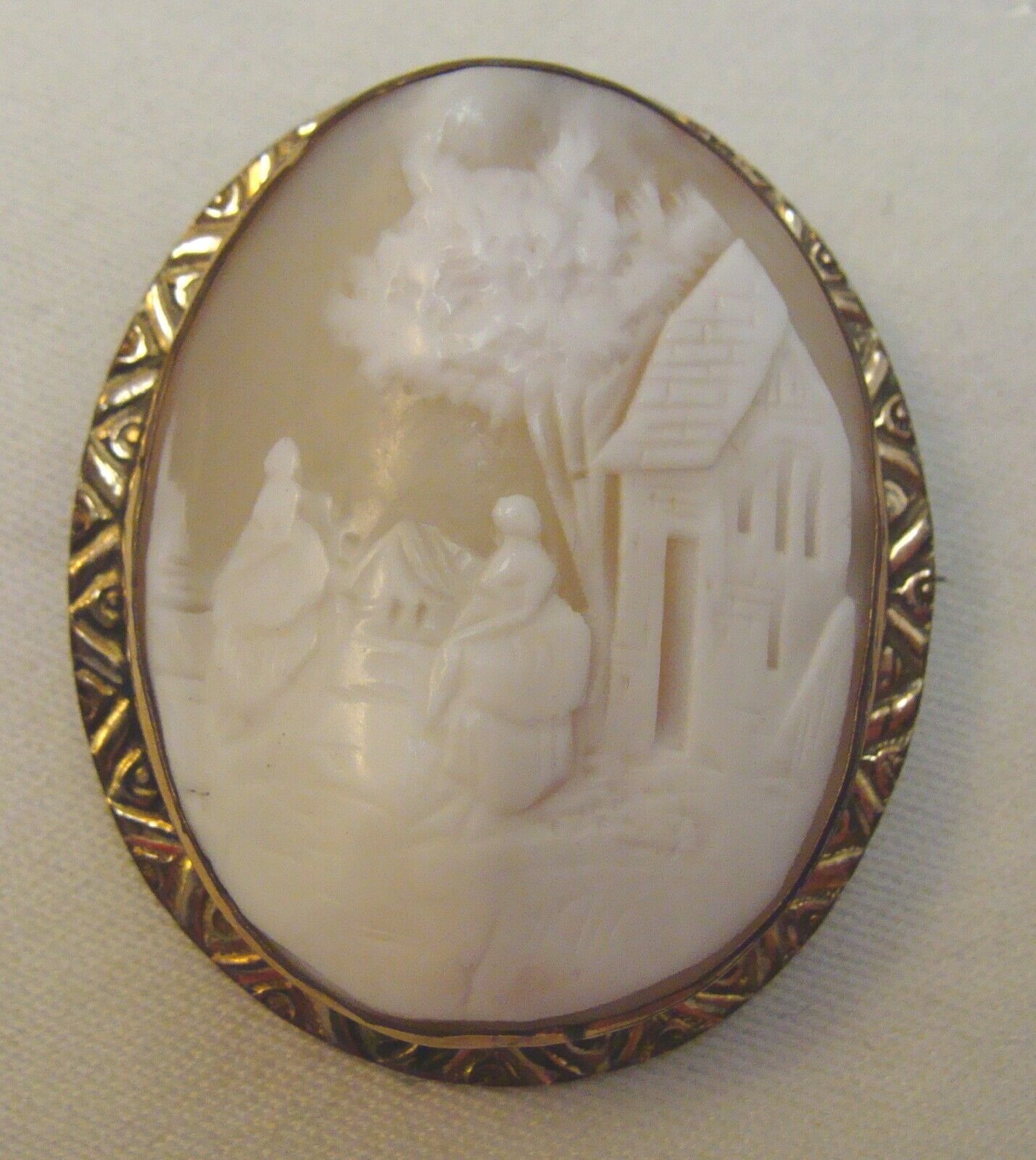 Lovely Antique Large Carved Shell Cameo Brooch, Pendant, Ladies, Gold Filled